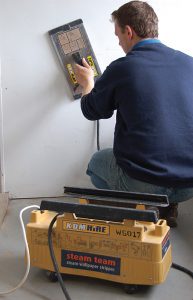 how to use a wallpaper steamer with kdm hire