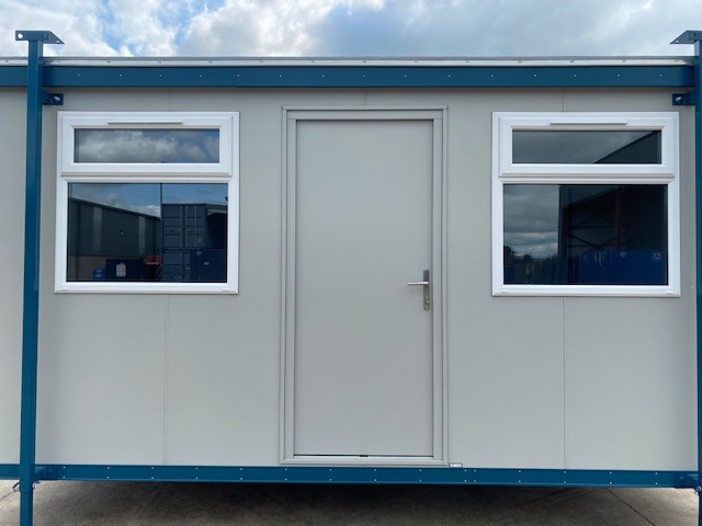 16FT X 10FT JACK LEG OFFICE