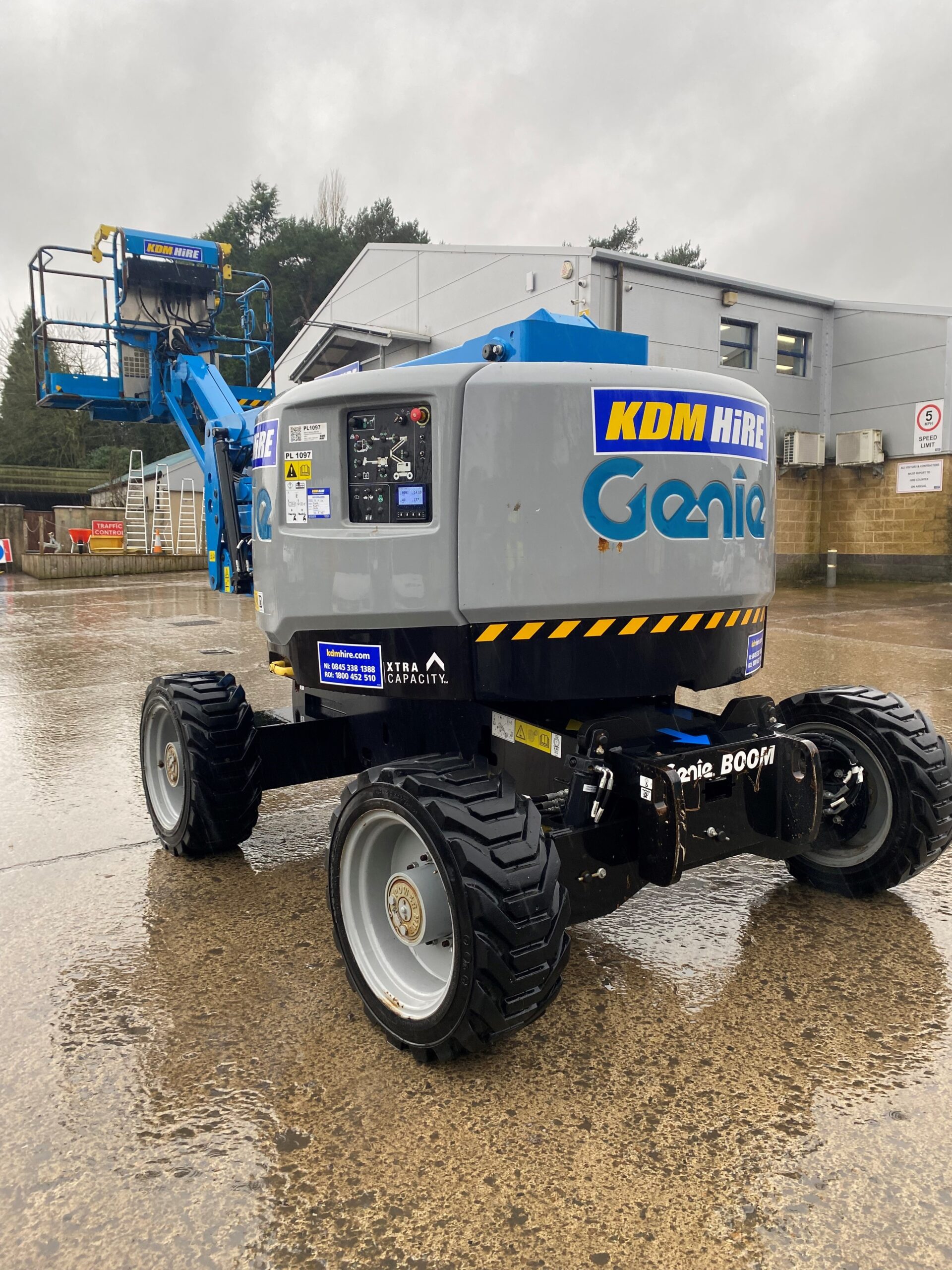 2022 GENIE Z45 XC 51FT DIESEL BOOM LIFT - Image 3
