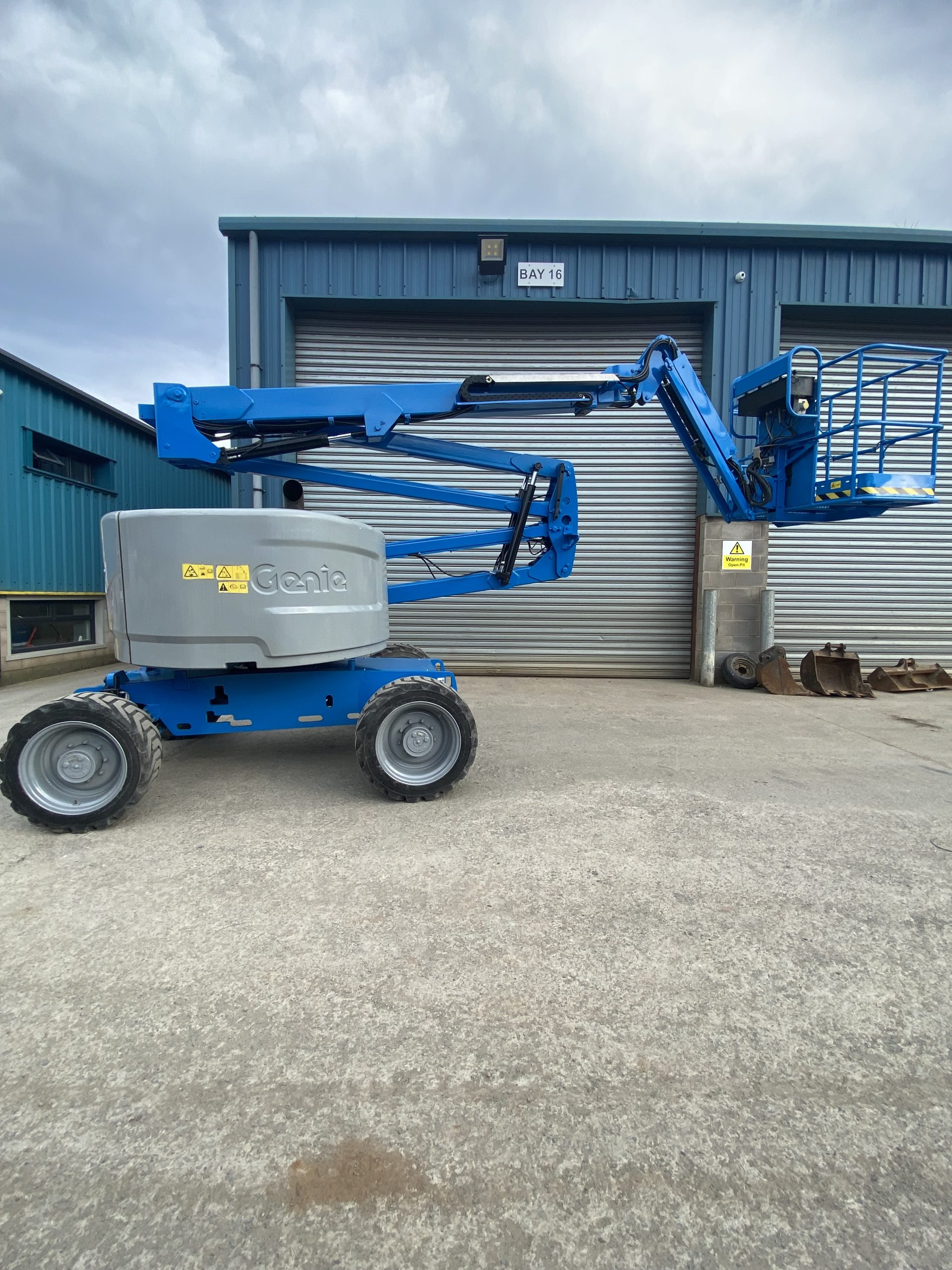 2017 GENIE Z45 / 25J 51FT DIESEL BOOM LIFT - Image 10