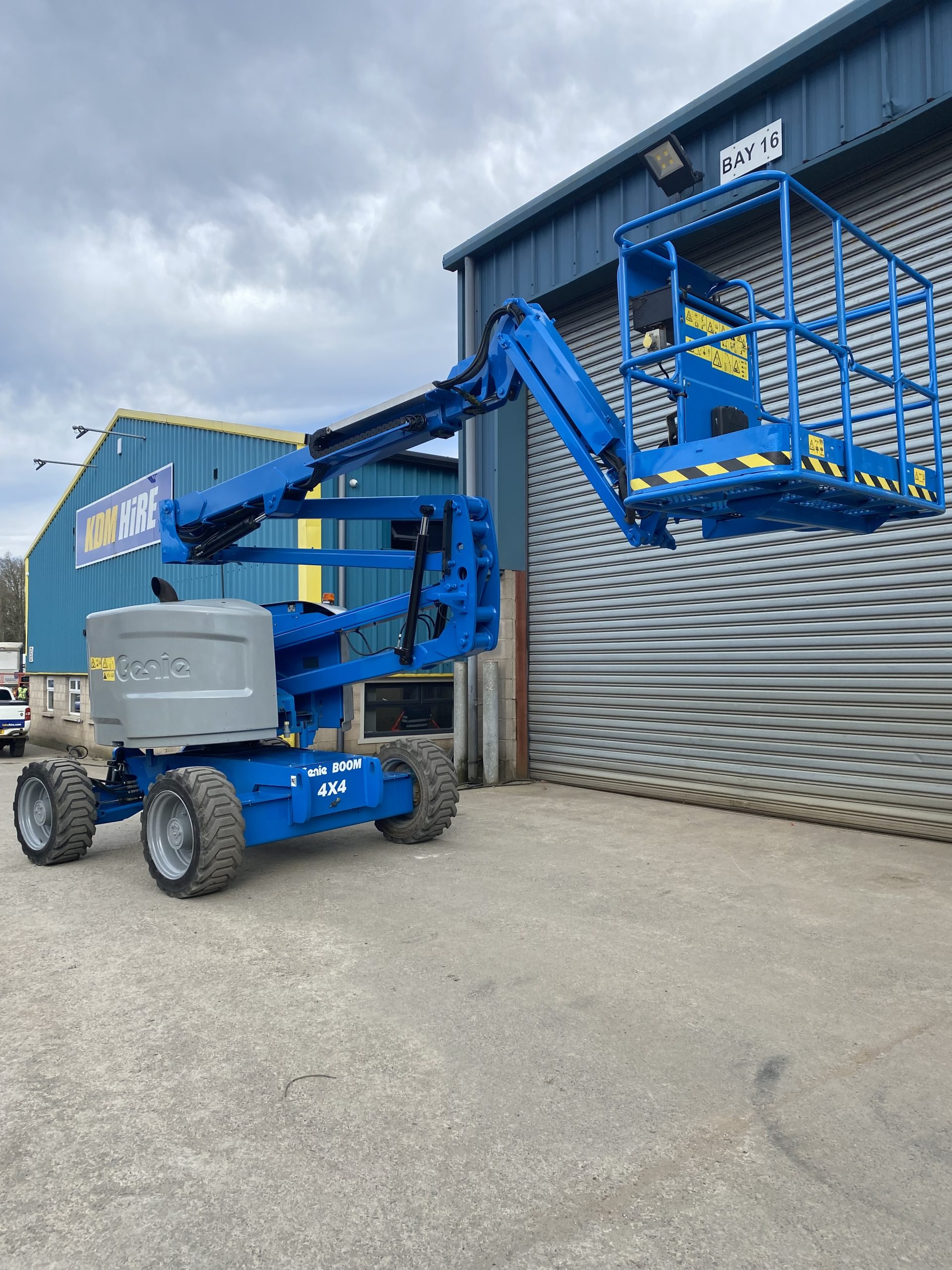 2017 GENIE Z45 / 25J 51FT DIESEL BOOM LIFT - Image 11