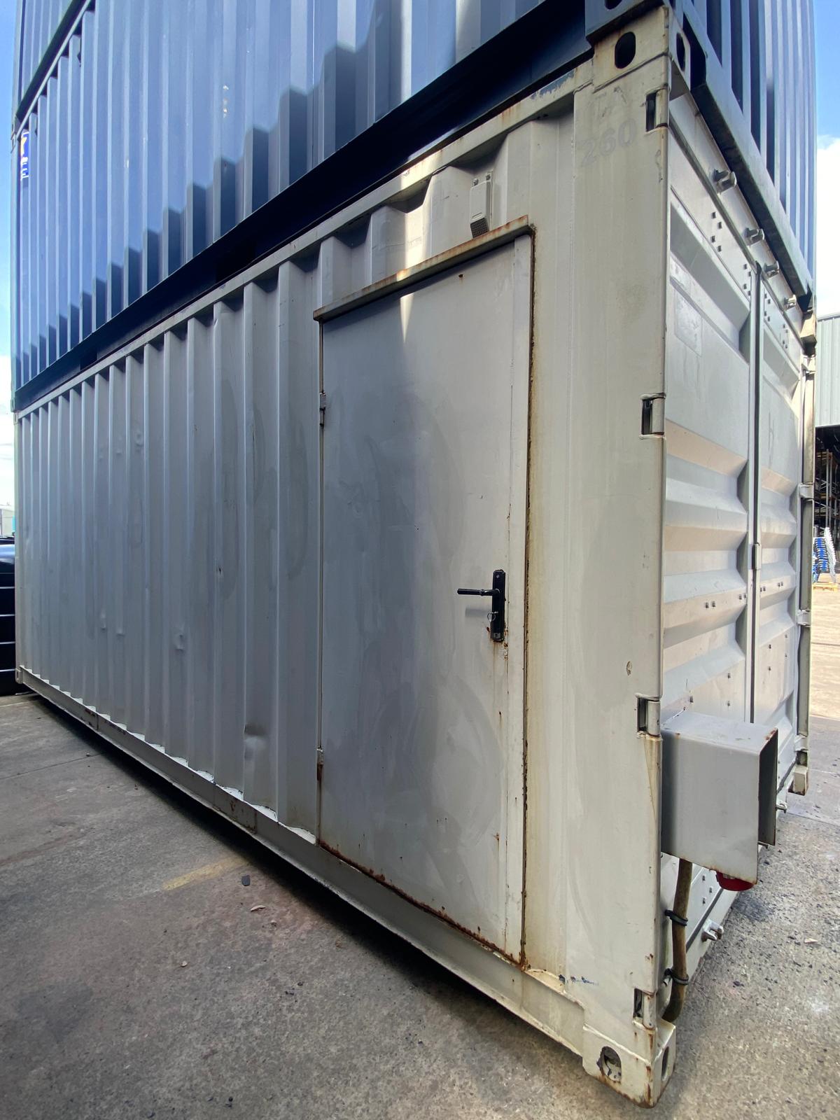 20FT X 8FT 5 CUBICLE ANTI-VANDAL SITE SHOWER - Image 3