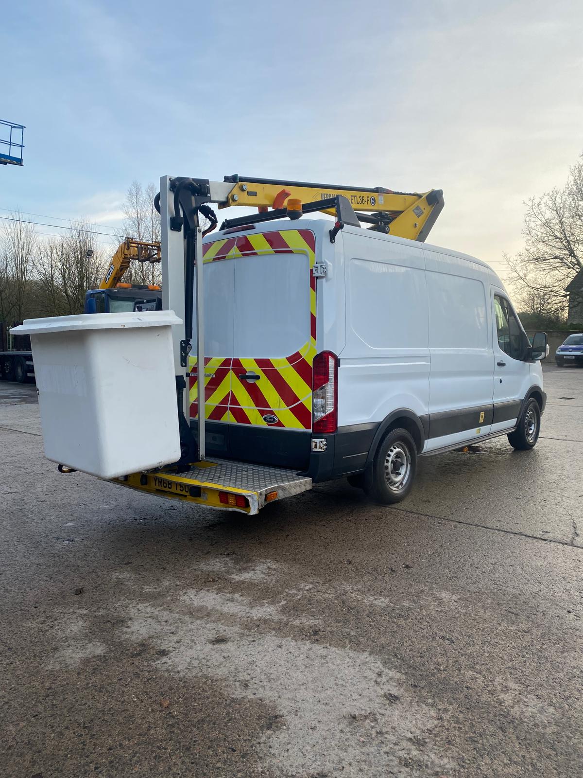 2018 FORD TRANSIT 3.5T 13M VERSALIFT / CPL VAN MOUNT - Image 7