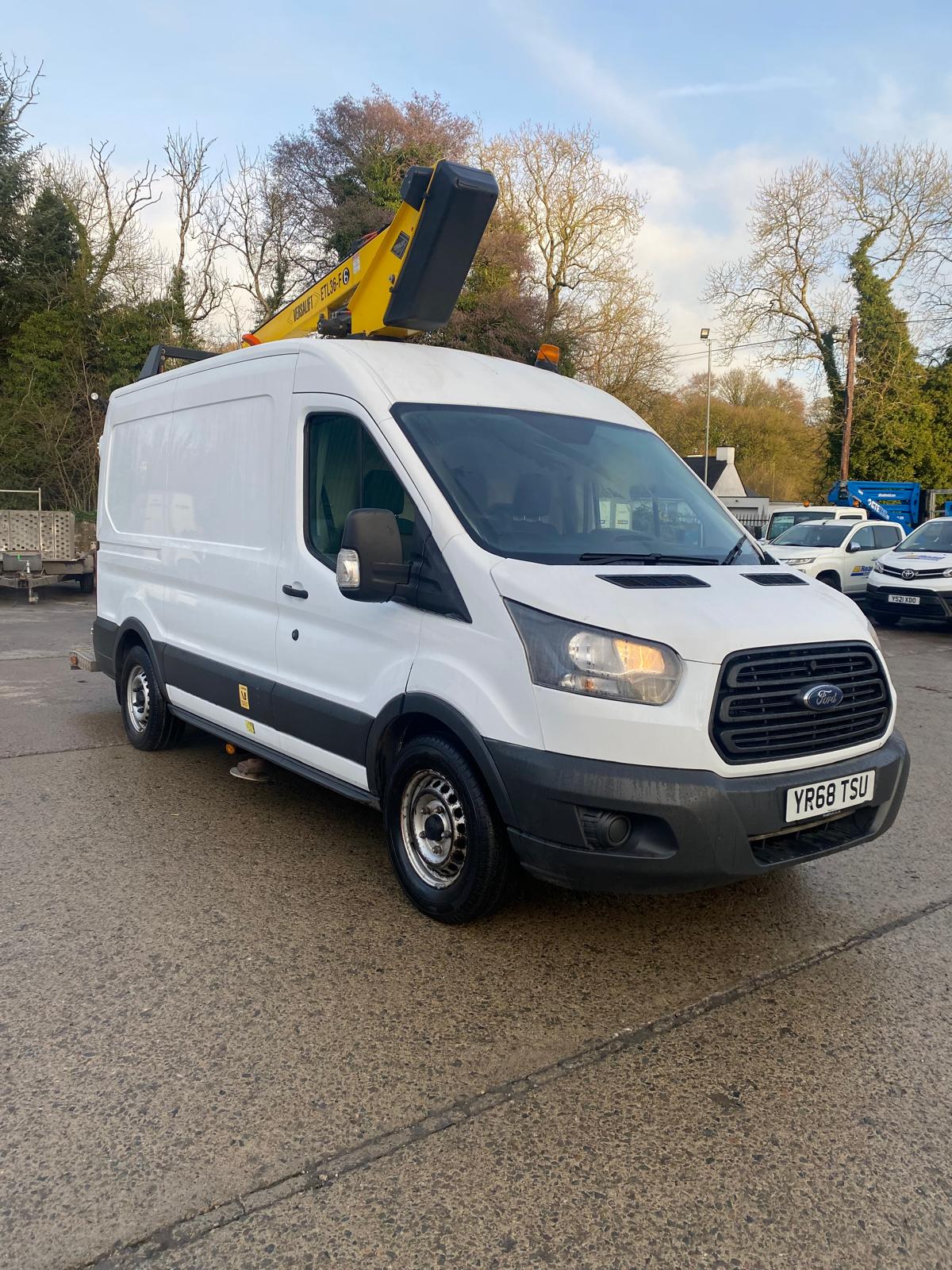 2018 FORD TRANSIT 3.5T 13M VERSALIFT / CPL VAN MOUNT